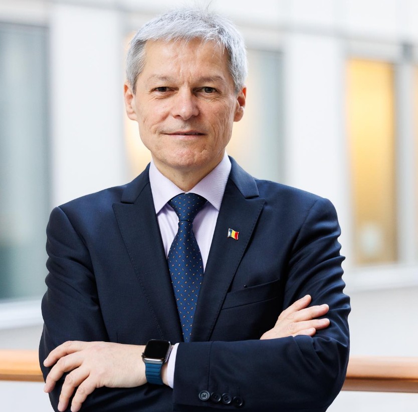 Dacian Cioloș își anunță retragerea din politica activă. De ce o critică pe Elena Lasconi, noua președintă a Partidului Uniunea Salvați România.