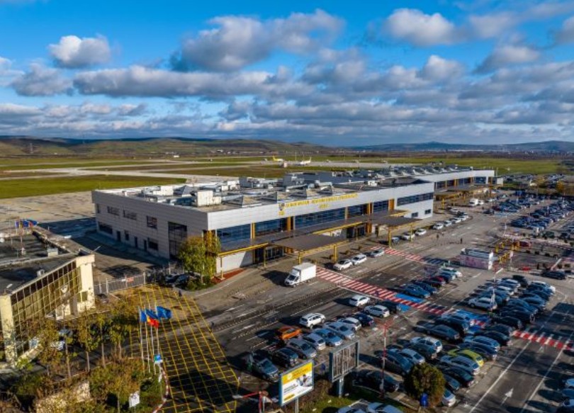 Întârzieri de până la 3 ore pe Aeroportul Cluj din cauza problemelor informatice de la Microsoft.