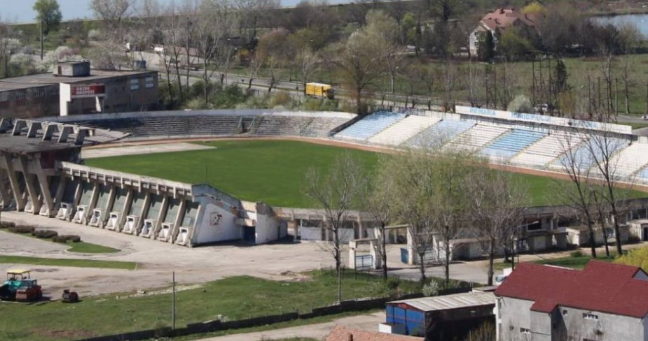 A fost anunțată licitația pentru proiectarea şi execuția Stadionului Municipal „1 Mai” din Slatina, care va avea o capacitate de 10.000 de locuri.