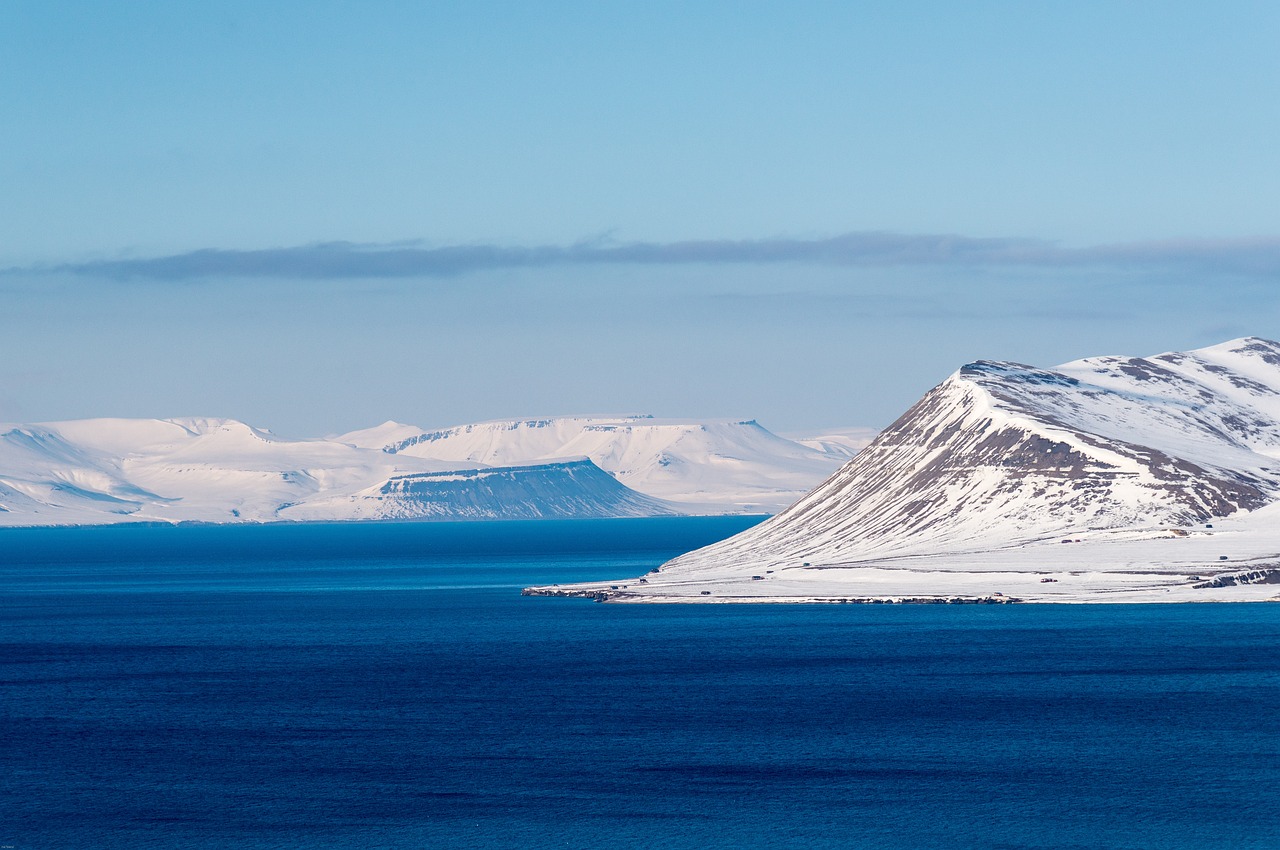 Cum a reușit Norvegia să împiedice China să achiziționeze un teren cu importanță strategică din arhipelagul arctic Svalbard.