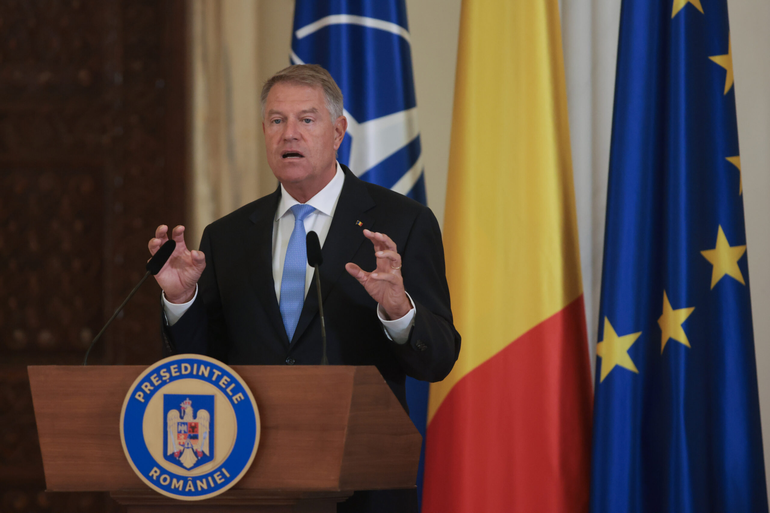 Întâlnirea Internaţională a Sașilor. Mesajul lui Klaus Iohannis, prezent la evenimentul de la Sibiu. Prin alocuțiunea sa, președintele României a reamintit importanța elitelor, care prin viziunea lor au pus bazele României moderne.