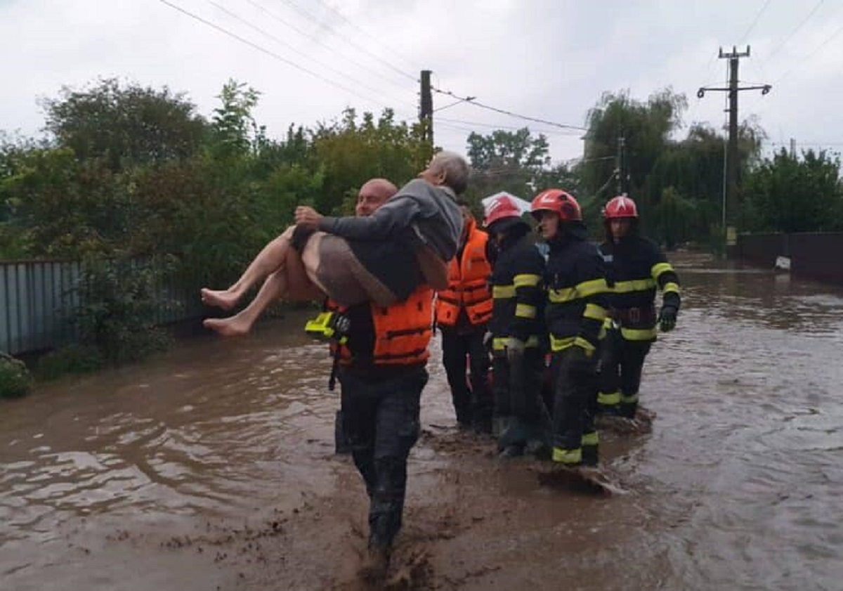 Tabere pentru persoanele evacuate în urma inundaţiilor, în județul Galați