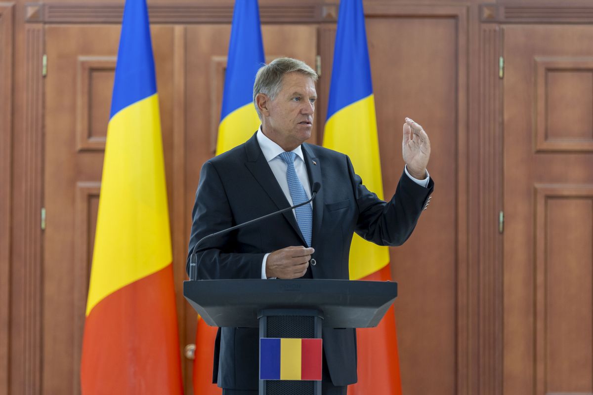 Mesajul președintelui Iohannis de Ziua Diplomației, generat în proporție de 89% de inteligența artificială | Săptămâna Online