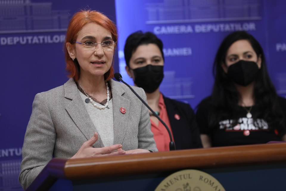 Carmen Mihălcescu, ambasador în Grecia