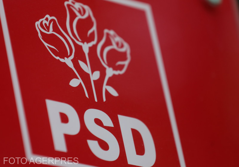 Sediul PSD Prahova a fost vandalizat: Mesaje obscene și un panou distrus cu un topor