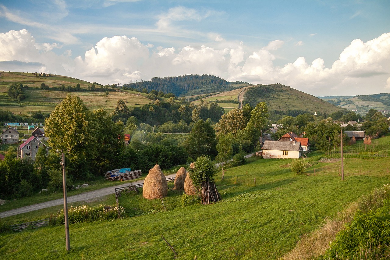 Frumusețea satelor de munte din vestul României