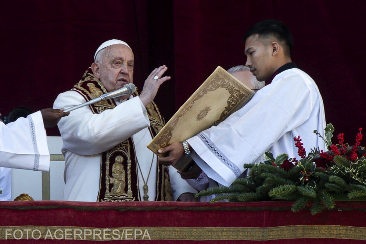 Papa Francisc face apel, în mesajul „Urbi et Orbi”, la „tăcerea armelor”