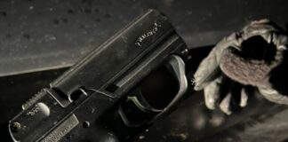 Horațiu Potra și apropiați ai lui sunt audiați de poliție. În mașina în care se afla Potra s-a găsit un pistol și mai multe arme albe | G4Media