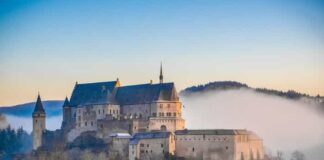 Zeci de obiecte din Muzeul ASTRA, expuse la Castelul Vianden din Luxemburg