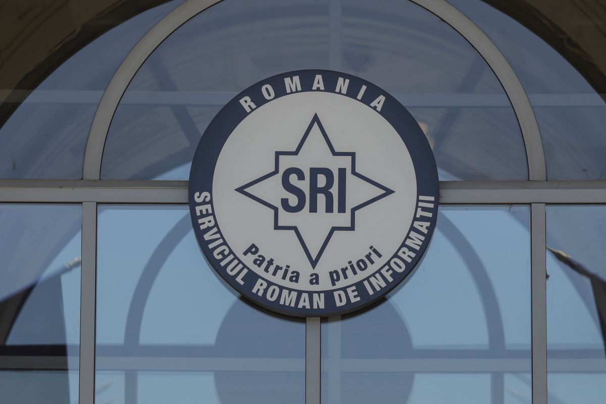 Ce spune SRI despre desființarea înainte de alegeri a Direcției Apărarea Constituției | HotNews