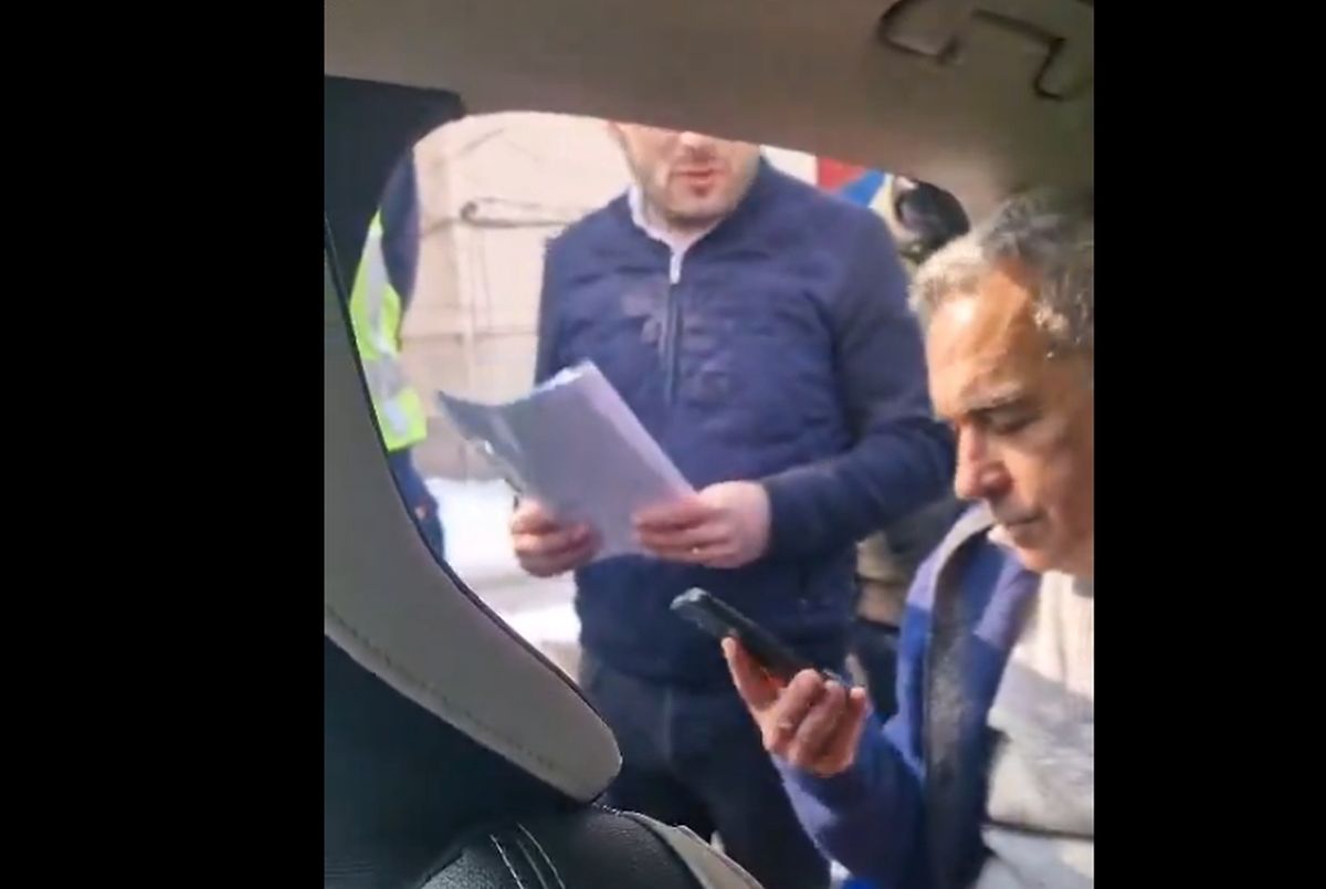 Filmare cu momentul în care Călin Georgescu este ridicat de procurori din trafic și dus la Parchet | VIDEO