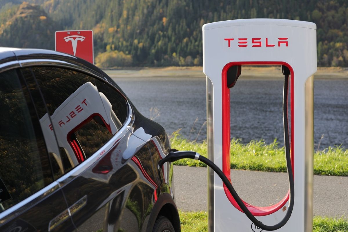 răbușire a vânzărilor Tesla după ultimele măsuri și gesturi ale lui Elon Musk | Aktual24