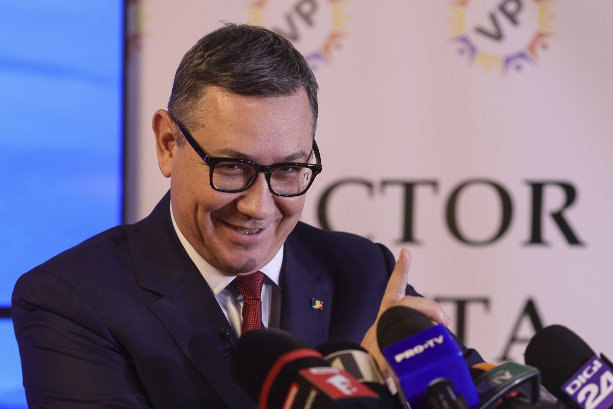 Victor Ponta și-a depus candidatura ca independent la alegerile prezidențiale